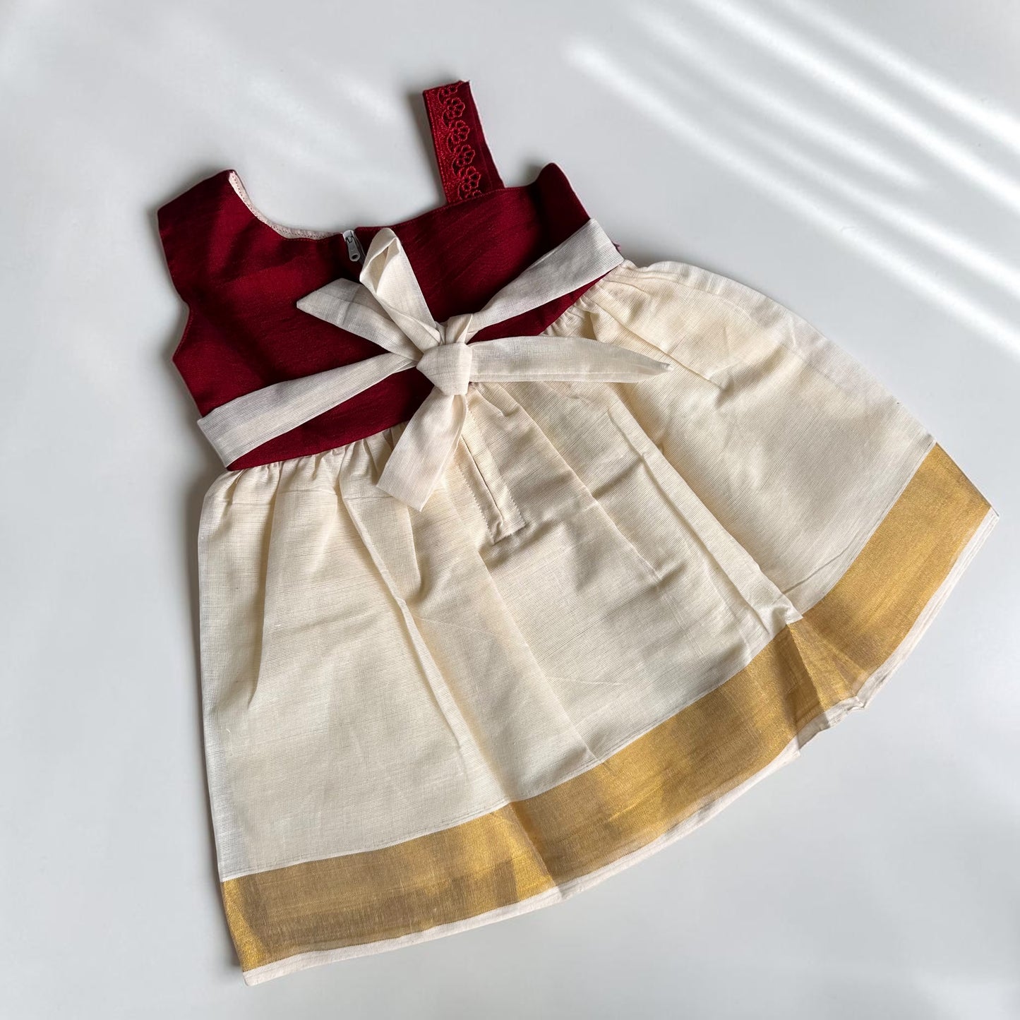 Maroon Kasavu Noolukettu Dress Set