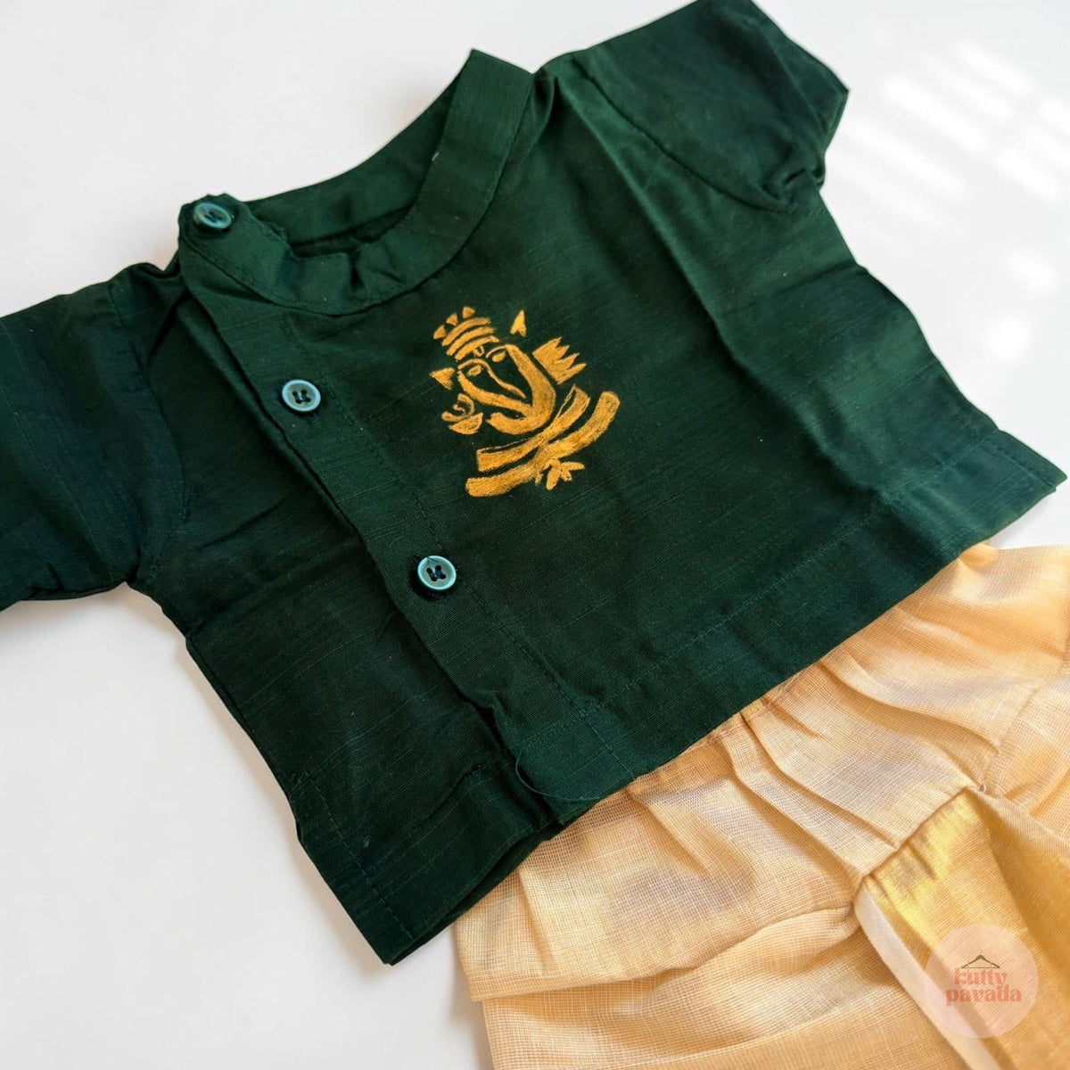 Ganapati Kurta with Dhoti Pants Noolukettu Set