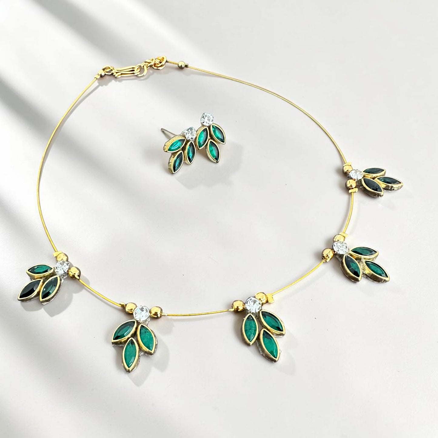 Green Petal Charm Invisible Necklace with Earrings Set