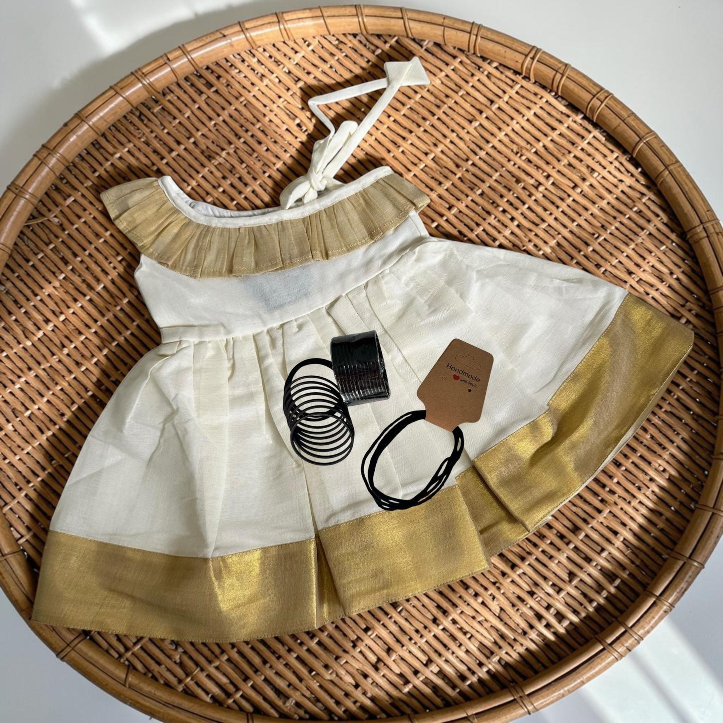 Set with Frill Shoulder Kasavu Frock