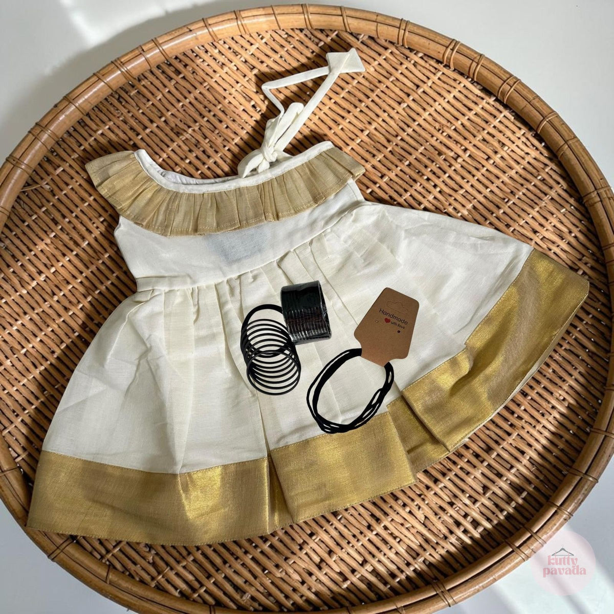 Set with Frill Shoulder Kasavu Frock