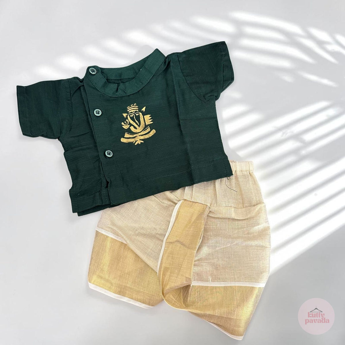 Ganapati Kurta with Dhoti Pants Noolukettu Set