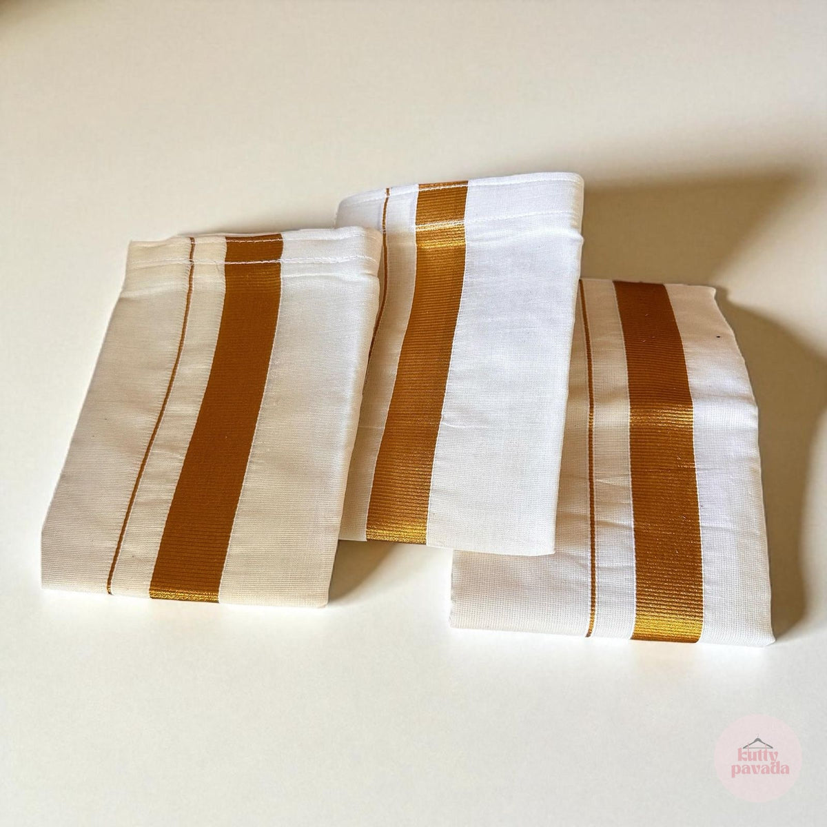 Stick-on Gold Kasavu Boys Mundu