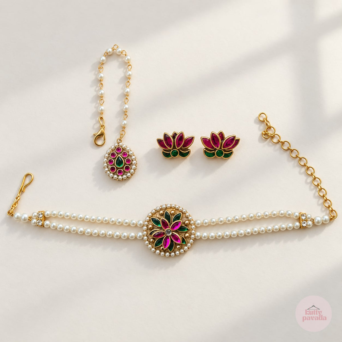 Lotus Pearl Choker Set